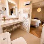 Le Relais Notre Dame 3*