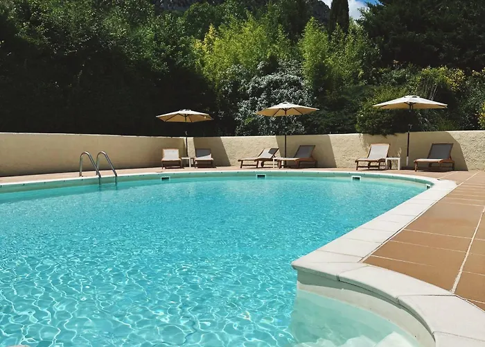 호텔 Le Relais Notre Dame 3*