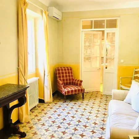 Le Relais Notre Dame 켕송