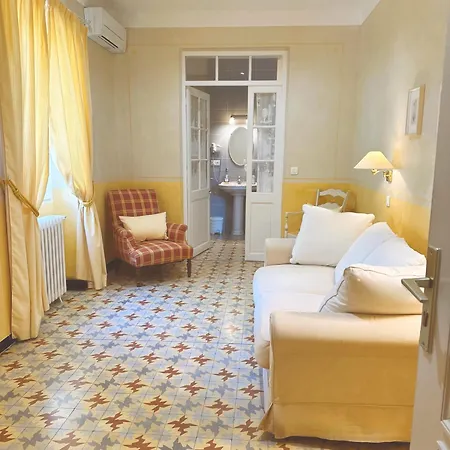 Le Relais Notre Dame 호텔