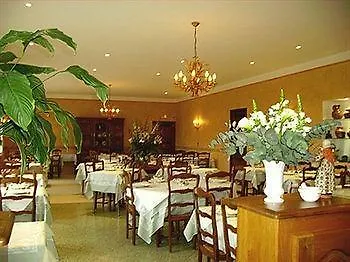 Отель Le Relais Notre Dame 3*